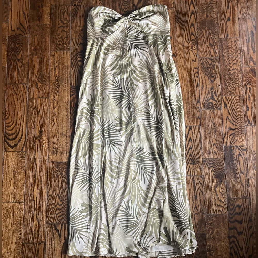 Abercrombie & Fitch Strapless Maxi Dress in White and Olive Green Palm Print